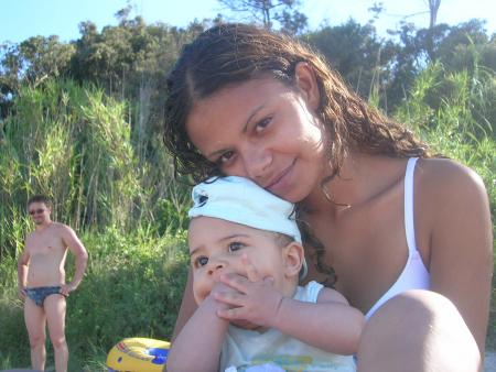 MES VACANCES D'ETE ( MAISSA ET SON FILS RYAN ) C'EST CHEZ ELLE QUE BRUNO ET MOI AVONS PASSE NOS VACANCES A TOULON